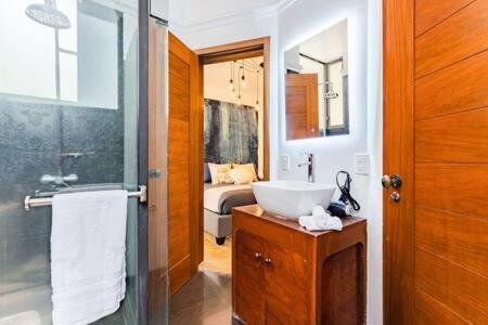 New Amsterdam St Parque 5-min Walk Ferienhaus